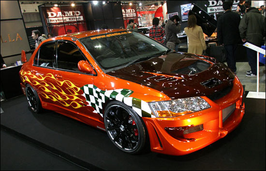 Mitsubishi Lancer Evolution VIII    GIALLA SPORTIVO