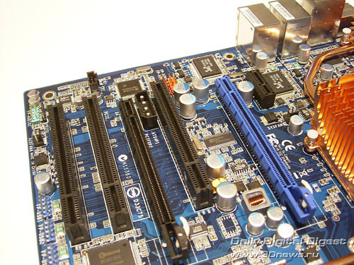 abit IP35 Pro also uses three PCI and one PCI Express x1 slots.