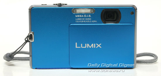  Panasonic LUMIX DMC-FP1. Вид спереди 