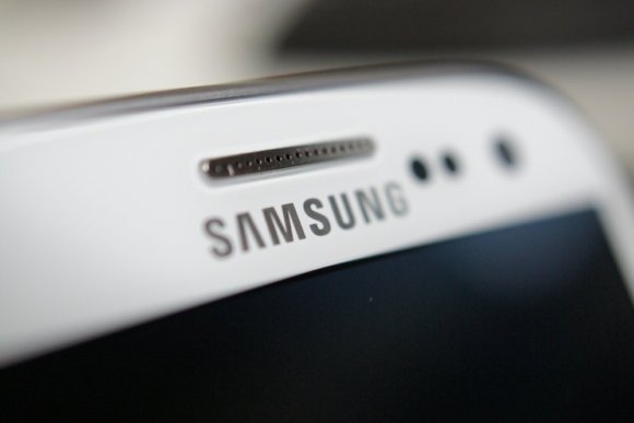 Samsung Galaxy S6 укомплектуют 4 Гбайт оперативной памяти