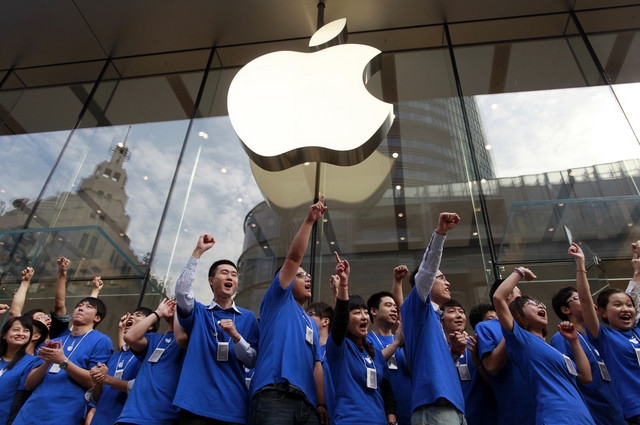 Стоимость акций Apple достигла рекордного значения
