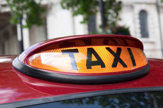 ФАС России начала проверку служб Uber, Gettaxi и «Яндекс.Такси»