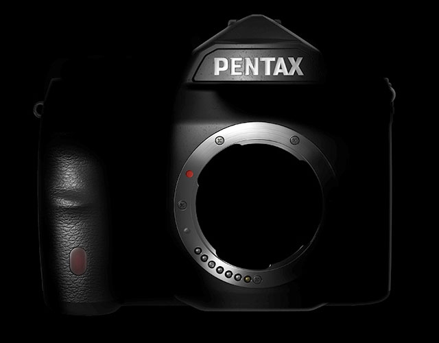 На тизере «засветилась» грядущая полноформатная камера Pentax