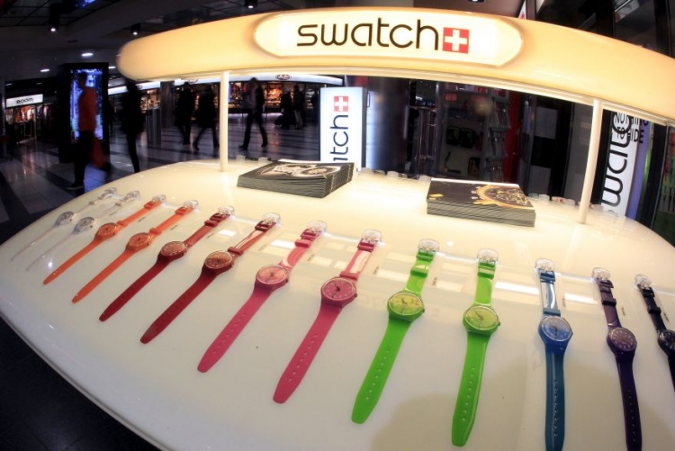 Swatch и Visa предлагают оплачивать покупки с помощью наручных часов"