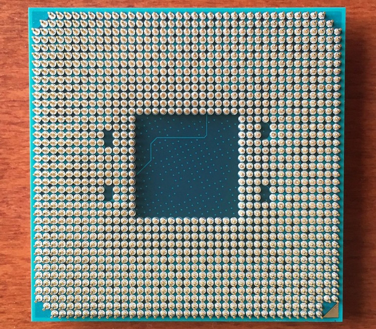 «Брюшко» микропроцессора AMD AM4 с 1331 контактом