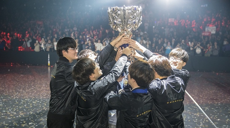 SK Telecom T1 в третий раз победила на Чемпионате мира по League of Legends