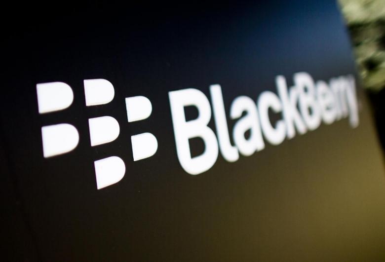 Отказ от телефонного бизнеса обрушил выручку BlackBerry