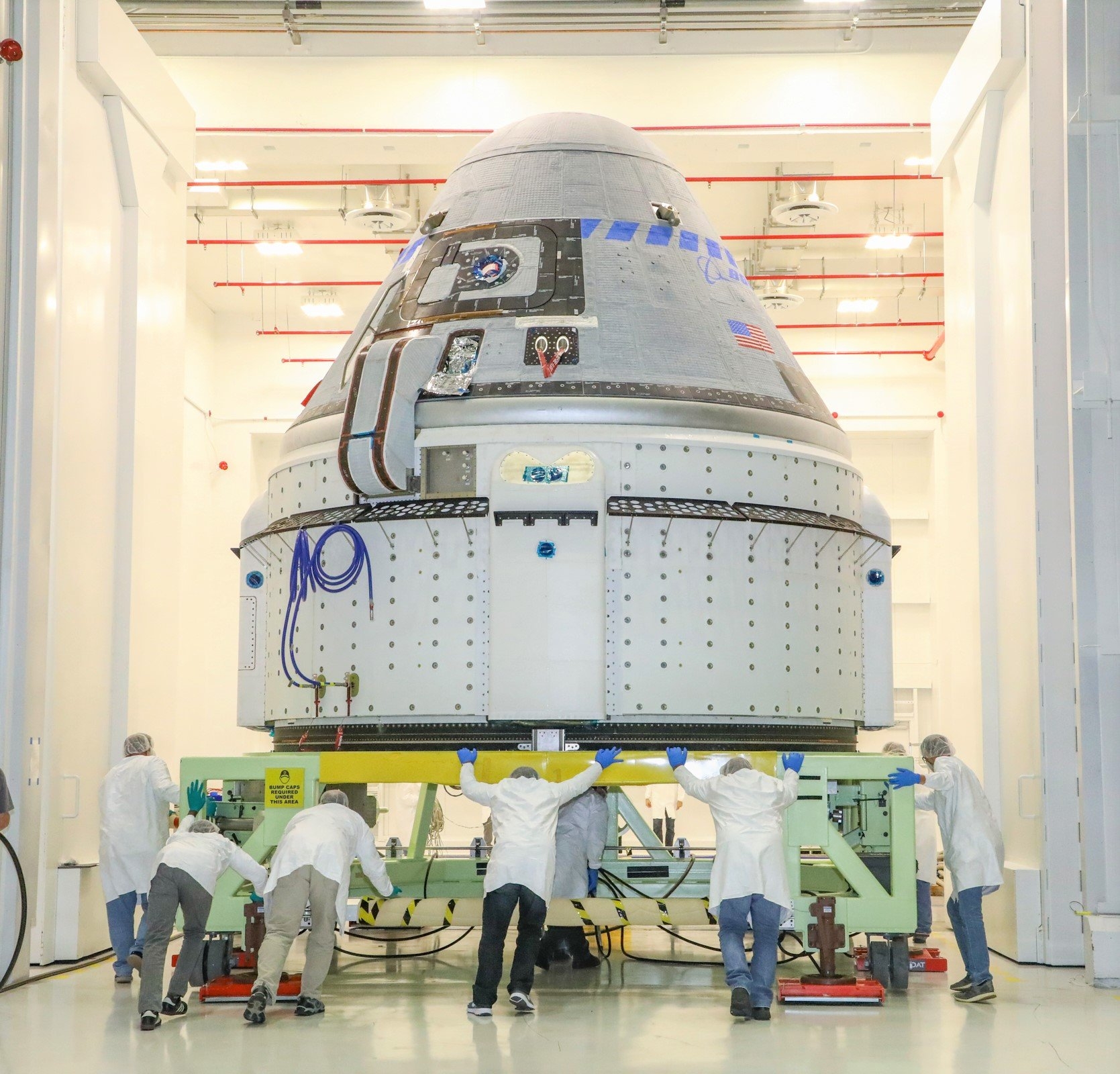 Boeing объяснила отказ парашюта в ходе тестов Starliner человеческим фактором