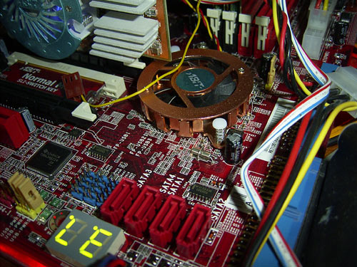  Abit AN8 SLI Fatal1ty на чипсете nVidia nForce4 SLI 