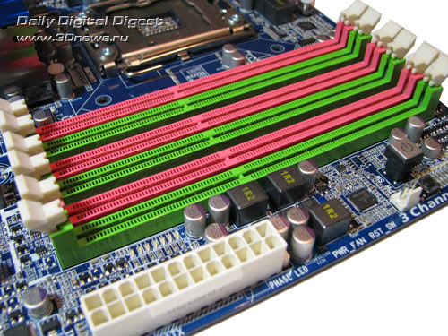  Gigabyte EX58-UD5 DIMMs 