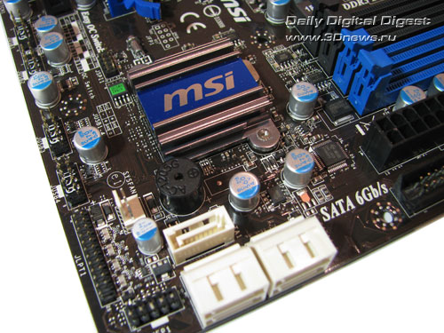  MSI 890GXM-G65 угол 