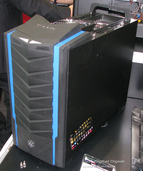 SilverStone RAVEN RV03 SilverStone RAVEN RV03