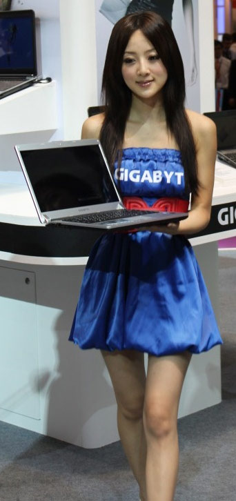 Computex 2010: самые симпатичные девушки