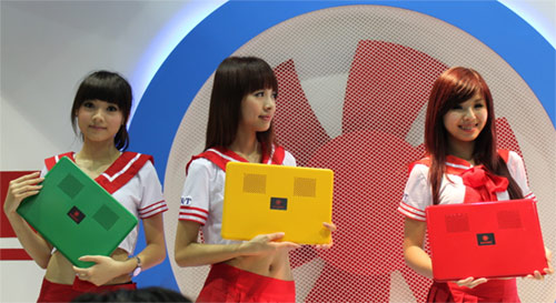 Computex 2010: самые симпатичные девушки