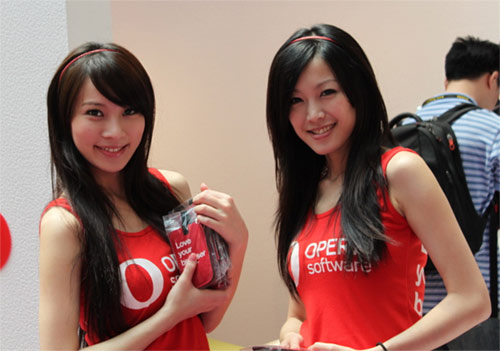 Computex 2010: самые симпатичные девушки