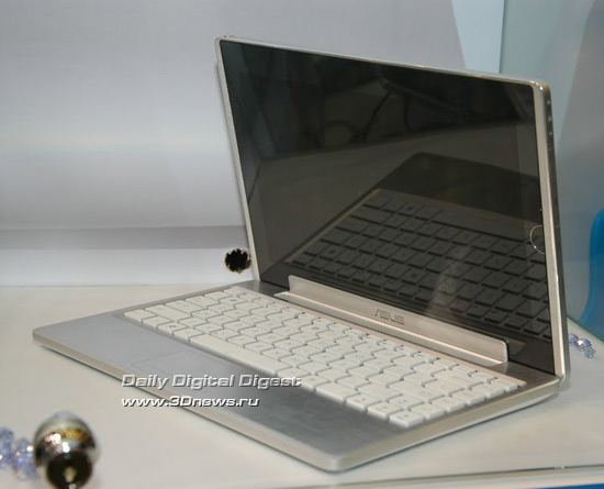 Computex 2010: живые фото планшета ASUS Eee Pad