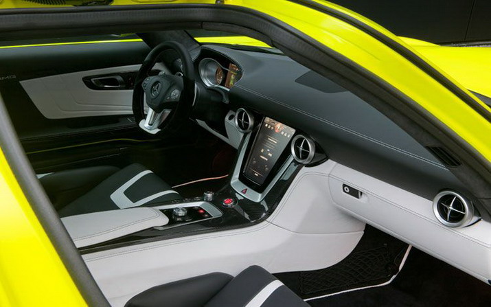 Салон SLS AMG E-Cell Салон SLS AMG E-Cell
