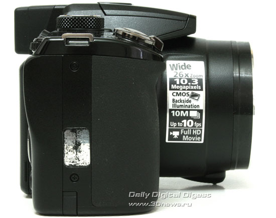  Nikon Coolpix P100. Вид справа 