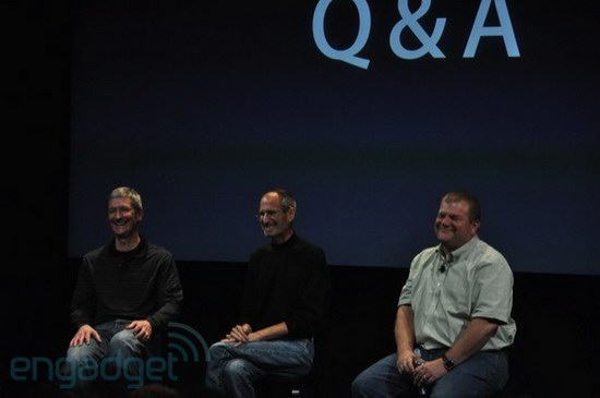 Пресс-конференция Apple о проблеме с антенной iPhone 4