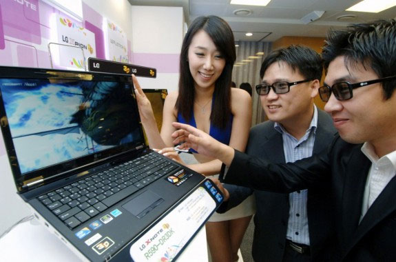 Ноутбук LG R590 3D со стереоэкраном