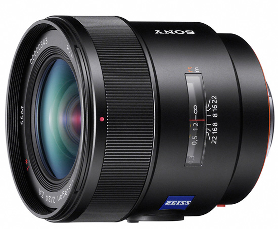 Объективы Sony: трио новинок для любителей и профессионалов