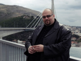 Адам Гербуэс Адам Гербуэс