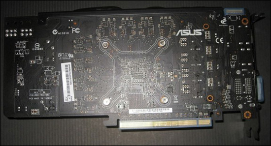 ASUS EAH6850 DirectCU/2DIS/1GD5 ASUS EAH6850 DirectCU/2DIS/1GD5