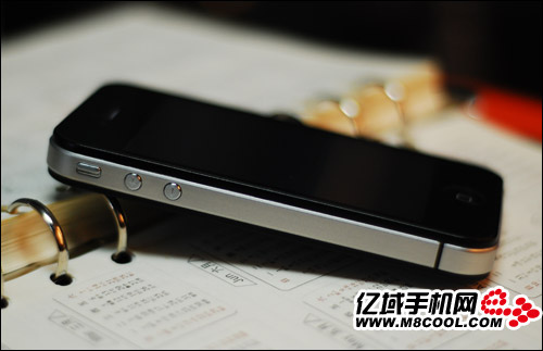 Китайский клон iPhone 4 на базе Android