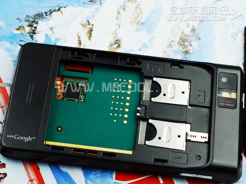 Клон Motorola Droid X