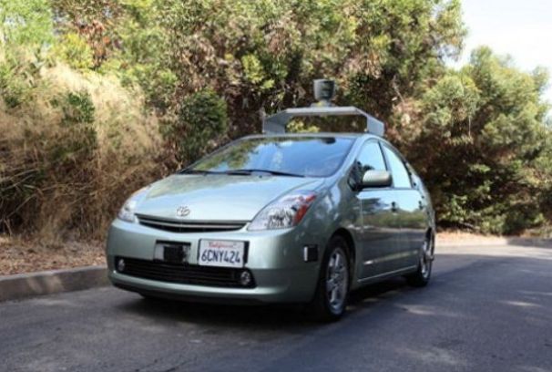 Самоуправляемый автомобиль Google