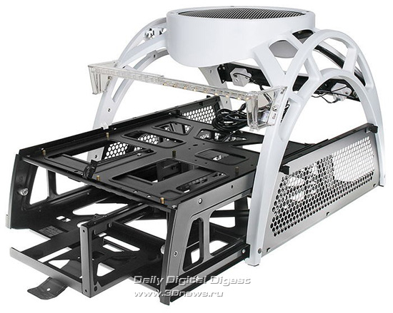 Antec Skeleton White Edition Antec Skeleton White Edition