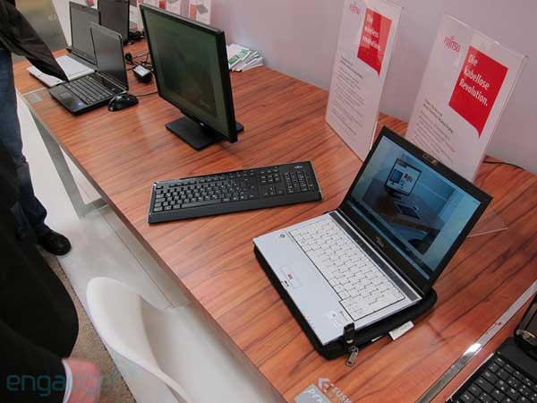 Fujitsu Fujitsu