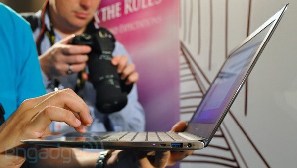 Тонкий ноутбук ASUS UX21