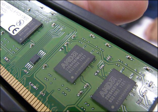 AMD Radeon DDR3 System Module AMD Radeon DDR3 System Module