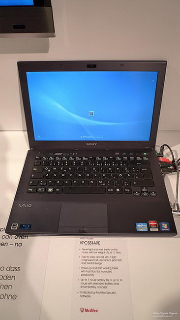 Ноутбук Sony VPCSB1A9E/B.G4