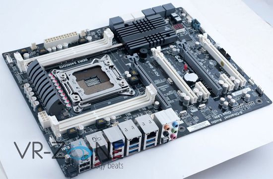 ECS Black Series X79R-AX ECS Black Series X79R-AX
