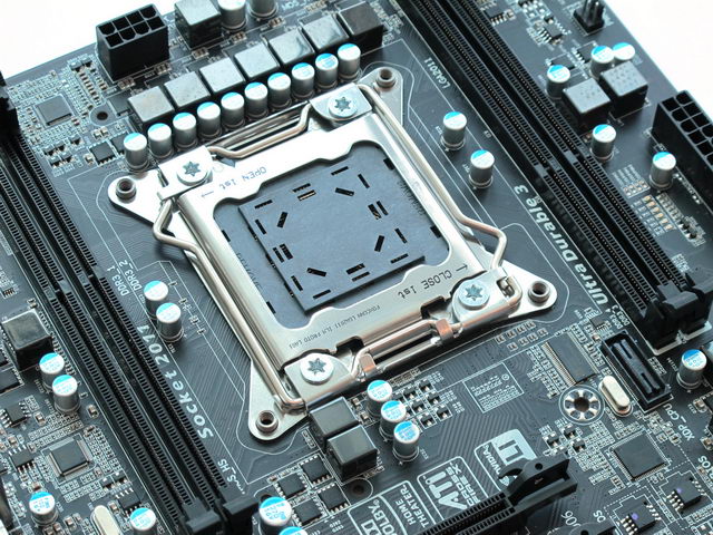 GIGABYTE GA-X79-UD3