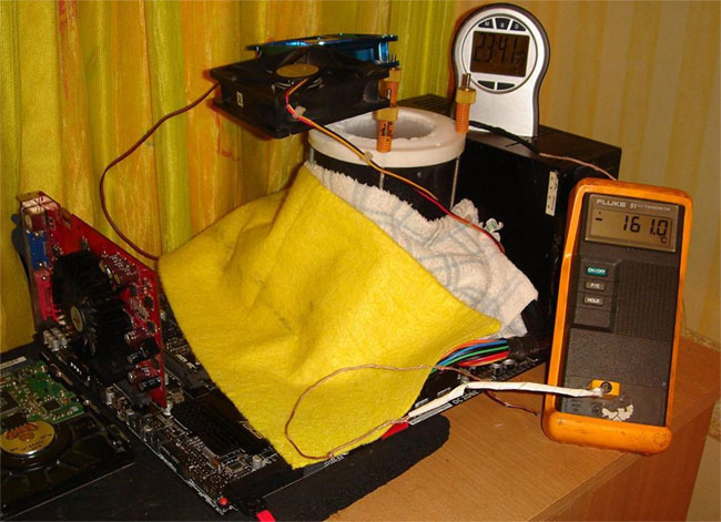Gulftown не сдается: Core i7-990X EE@7125 МГц