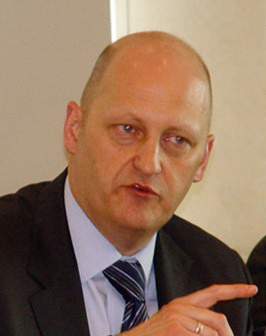 Оливер Аренс Оливер Аренс