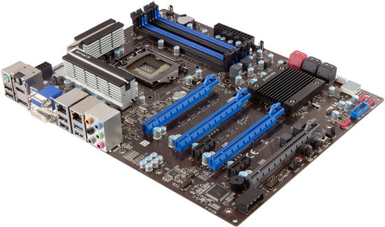 Sapphire PURE Platinum Z77 Sapphire PURE Platinum Z77