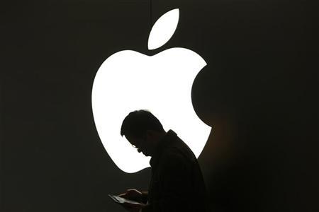 Apple Apple