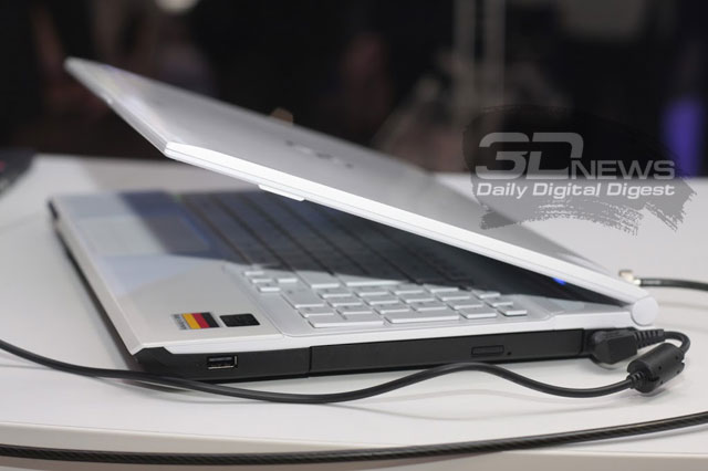 Fujitsu Lifebook AH562 Fujitsu Lifebook AH562