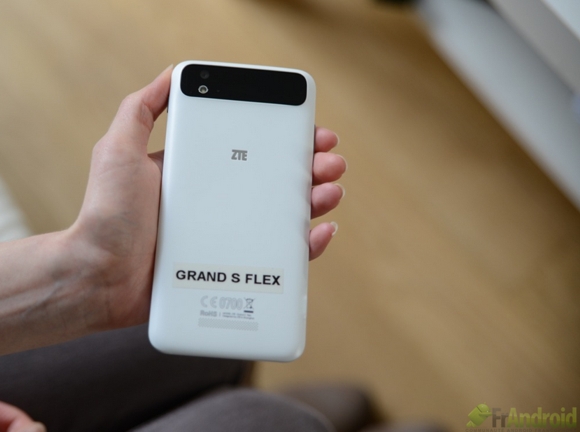ZTE Grand S Flex ZTE Grand S Flex