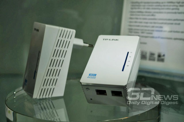 TP-Link Hybrid Wi-Fi Extender H5E TP-Link Hybrid Wi-Fi Extender H5E