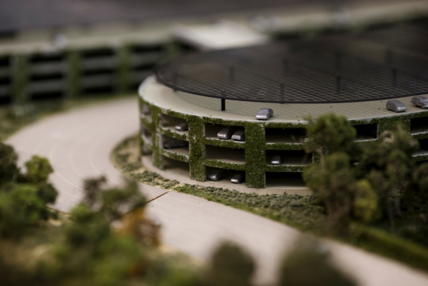 Фото миниатюрной копии футуристического кампуса «Apple Campus 2», а также видео Фото миниатюрной копии футуристического кампуса «Apple Campus 2», а также видео