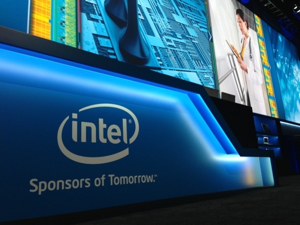 Выручка Intel в третьем квартале превзошла ожидания Уолл-стрит Выручка Intel в третьем квартале превзошла ожидания Уолл-стрит