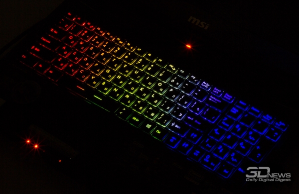  MSI GT60 2PC Dominator: keyboard backlight, three colors 