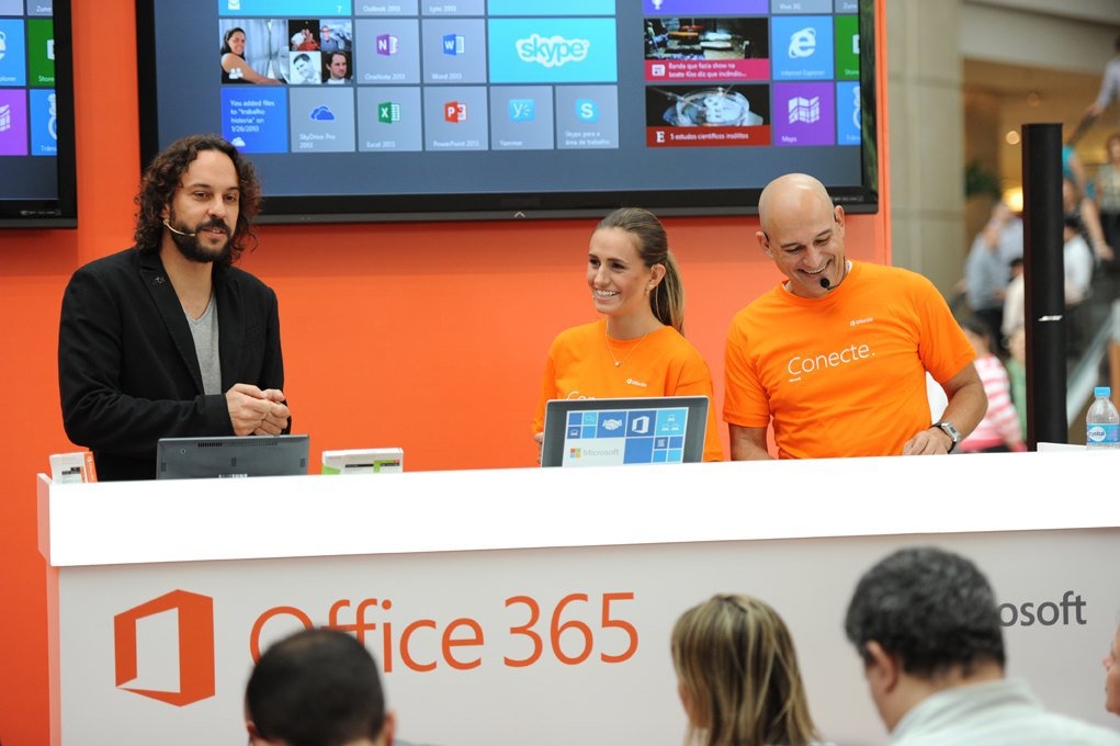 Office 16. Microsoft News. Офис тестировщиков игр. Microsoft Office on Phone.