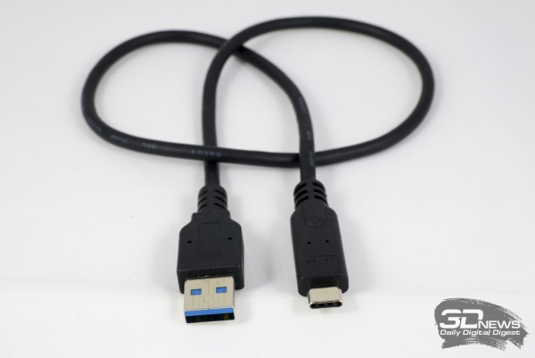  Кабель ASUS USB 3.1 Enclosure: с одного конца USB Type A, с другого – USB Type C 