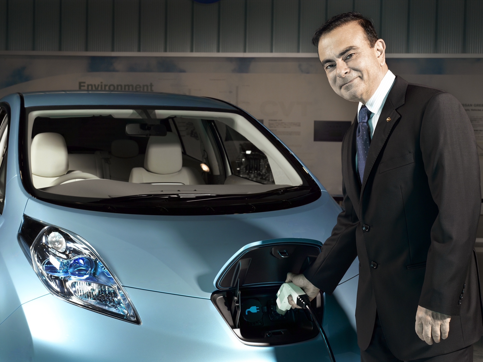 Nissan Leaf Рё С‡РµР»РѕРІРµРє